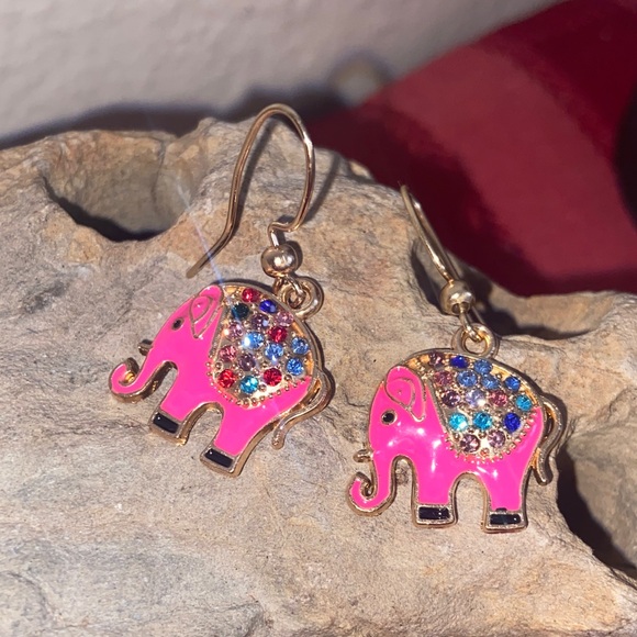 Handmade Jewelry - 5/$10❤️❤️❤️NEW Pink Enamel & Rhinestoned TrunksUp Elephant Earring’s